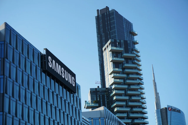 Samsung Recruits Former TSMC Executive Amid U.S. Foundry Expansion Drive - IC Manufacturing