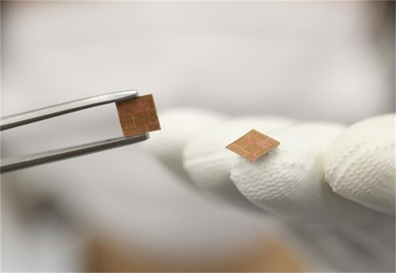 RF-SiP chip with Copper Post (Cu-Post) technology applied. Photo provided by LG Innotek.