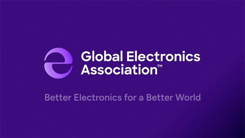 North American PCB Shipments Surge 32% as Orders Cool — AI Demand Becomes the Key Backstop